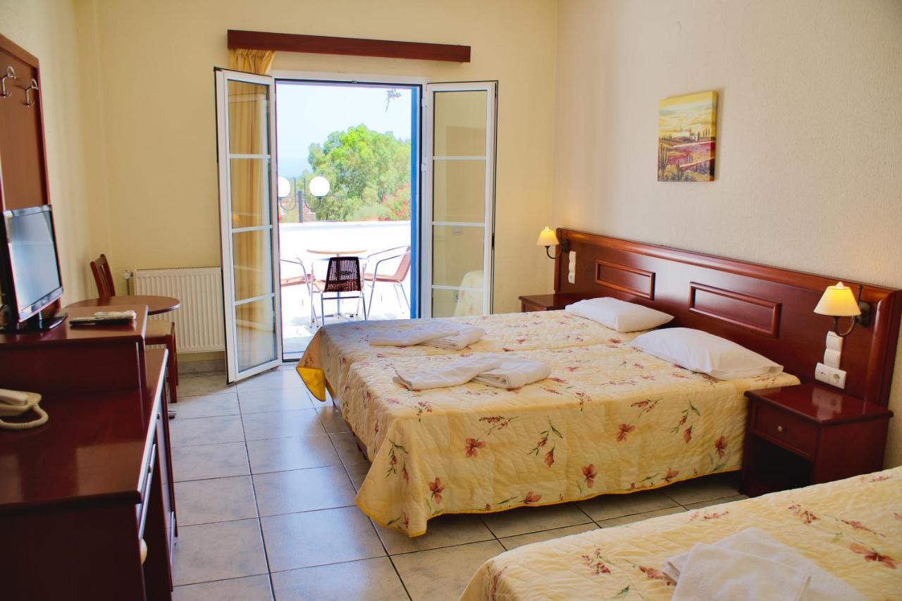 Venardos Hotel Agia Pelagia  Exteriör bild