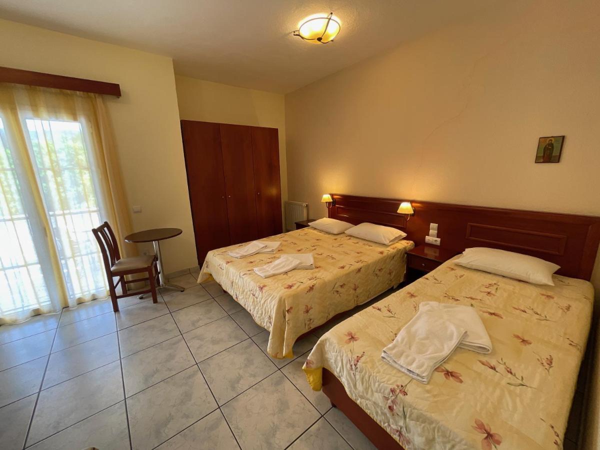 Venardos Hotel Agia Pelagia  Exteriör bild