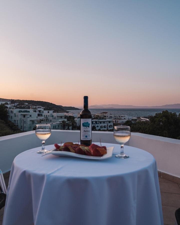 Venardos Hotel Agia Pelagia  Exteriör bild