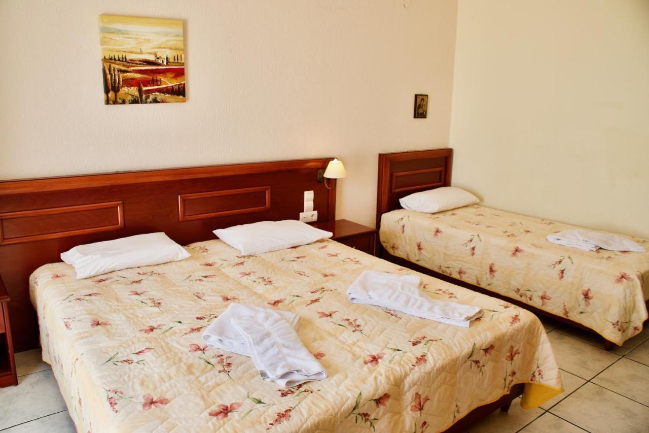 Venardos Hotel Agia Pelagia  Exteriör bild