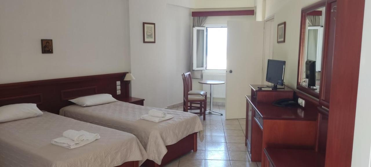 Venardos Hotel Agia Pelagia  Exteriör bild
